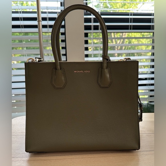 MICHAEL Michael Kors Handbags - Michael Kors Mercer Bag L in khaki